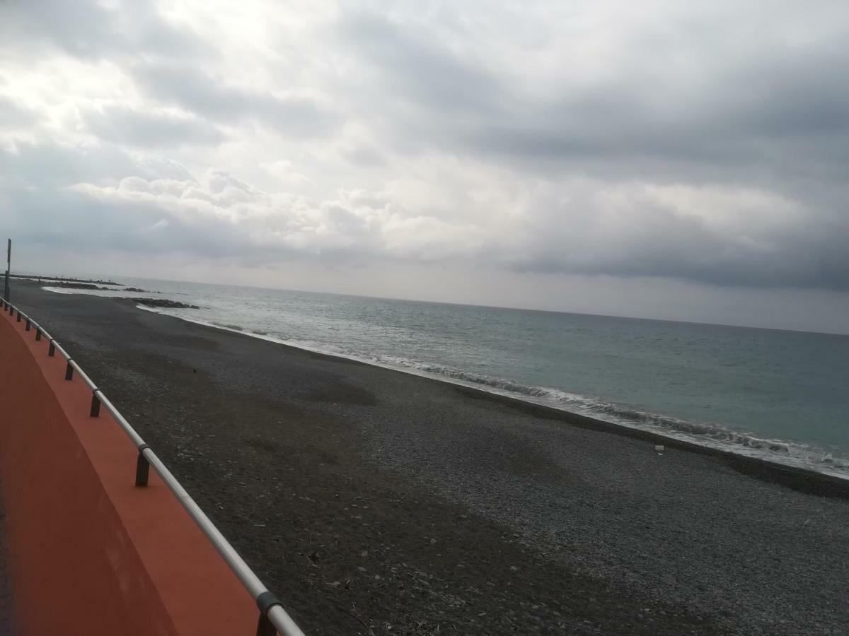 Le Case Del Sole Ventimiglia Exteriör bild